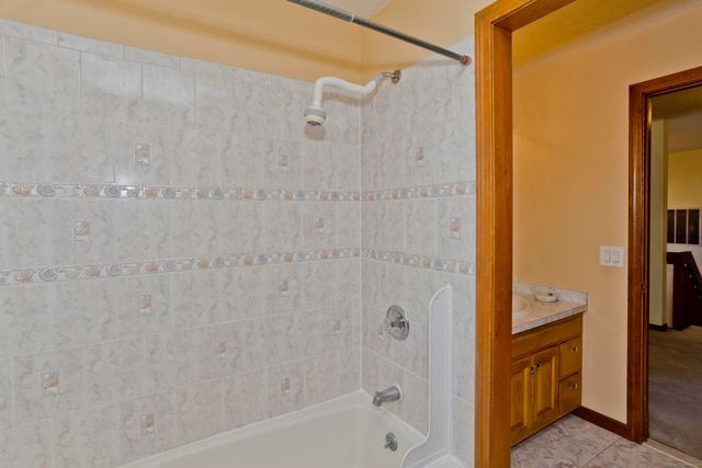 29 Privilege Road, Bloomfield, CT 06002