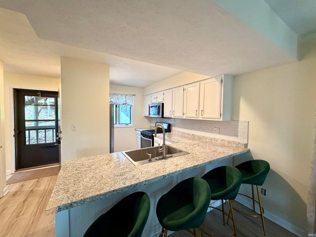 9572 S Lake Ridge Dr Unit 171, Bloomington, IN 47401