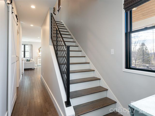 89 Vance Crescent Extension, Asheville, NC 28806