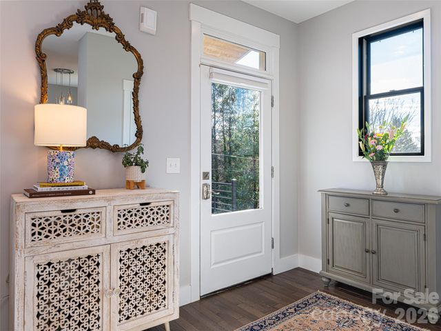 89 Vance Crescent Extension, Asheville, NC 28806