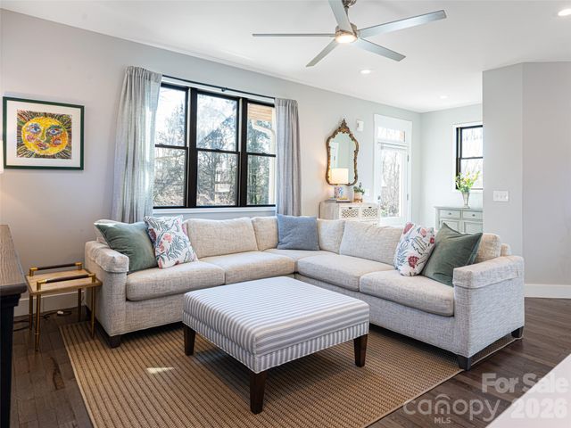 89 Vance Crescent Extension, Asheville, NC 28806