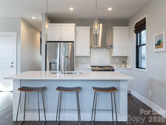 89 Vance Crescent Extension, Asheville, NC 28806