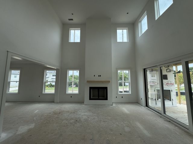 5001 Fairhaven Cir, Thompsons Station, TN 37179