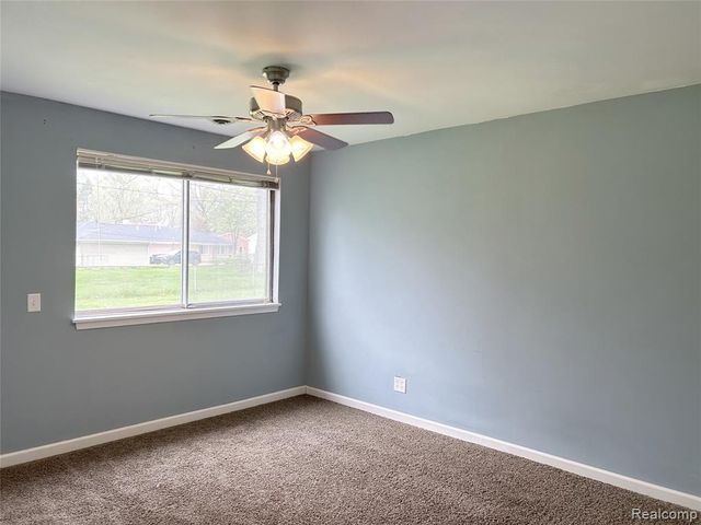 4024 W Webster Road, Royal Oak, MI 48073