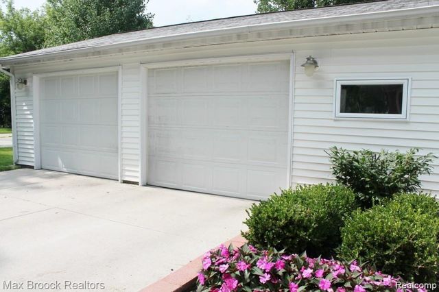 4024 W Webster Road, Royal Oak, MI 48073