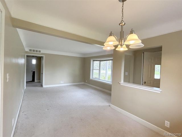 4024 W Webster Road, Royal Oak, MI 48073