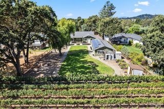1022 Berry Ln, Napa, CA 94558