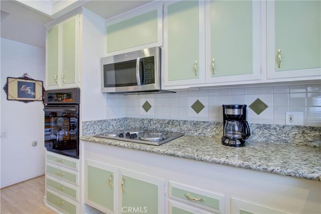 89 Calle Aragon F, Laguna Woods, CA 92637