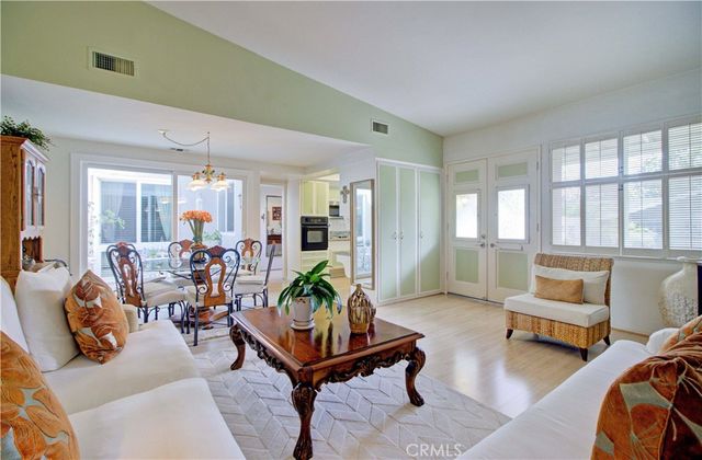 89 Calle Aragon F, Laguna Woods, CA 92637