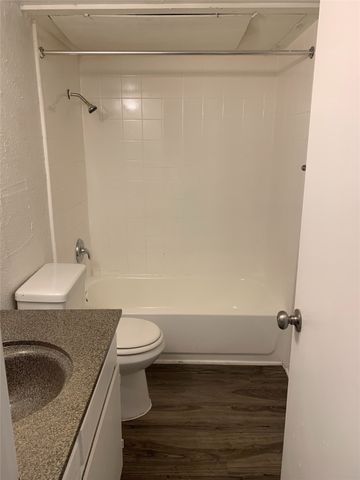 4606 Monarch Street 109, Dallas, TX 75204