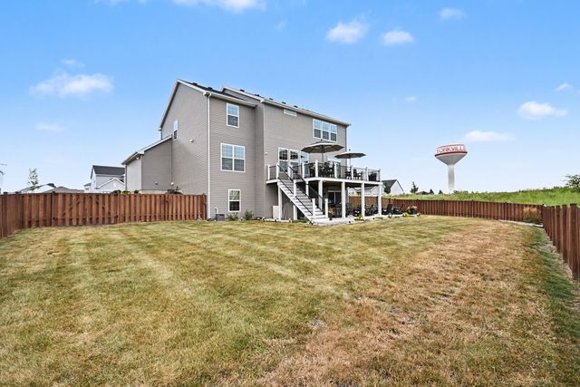 2221 Country Hills Drive, Yorkville, IL 60560