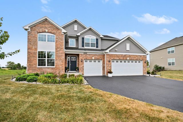 2221 Country Hills Drive, Yorkville, IL 60560