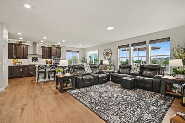 2221 Country Hills Drive, Yorkville, IL 60560