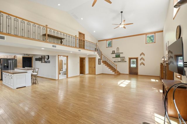 7540 N Clear Creek Road, Huntington, IN 46750