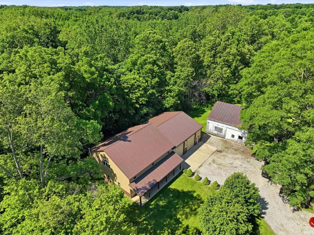 7540 N Clear Creek Road, Huntington, IN 46750