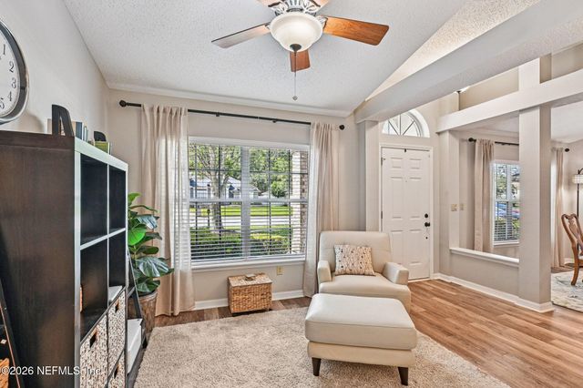 10383 MEADOW POINT Drive, Jacksonville, FL 32221
