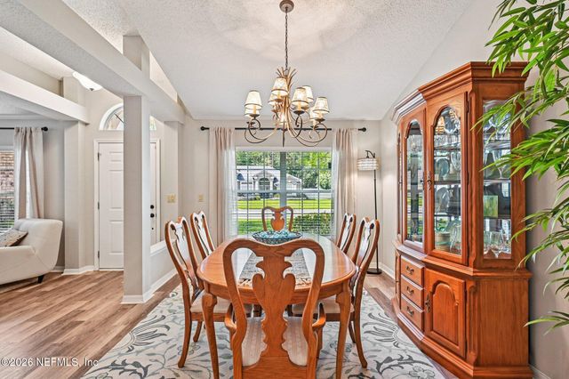 10383 MEADOW POINT Drive, Jacksonville, FL 32221