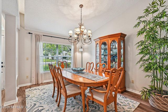 10383 MEADOW POINT Drive, Jacksonville, FL 32221