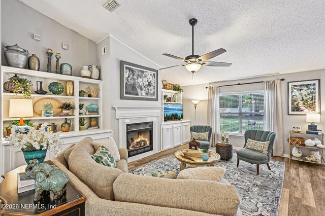 10383 MEADOW POINT Drive, Jacksonville, FL 32221