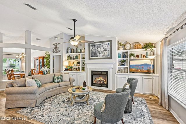 10383 MEADOW POINT Drive, Jacksonville, FL 32221