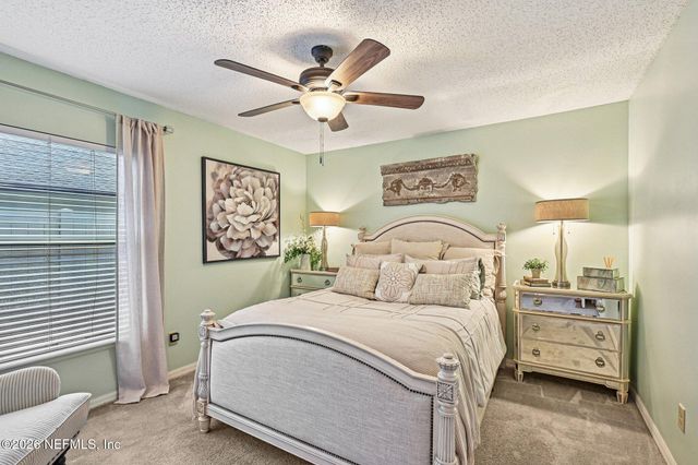 10383 MEADOW POINT Drive, Jacksonville, FL 32221