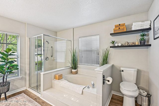 10383 MEADOW POINT Drive, Jacksonville, FL 32221