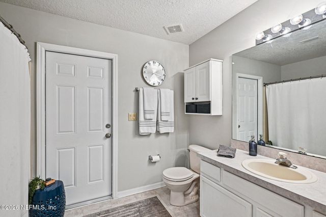 10383 MEADOW POINT Drive, Jacksonville, FL 32221