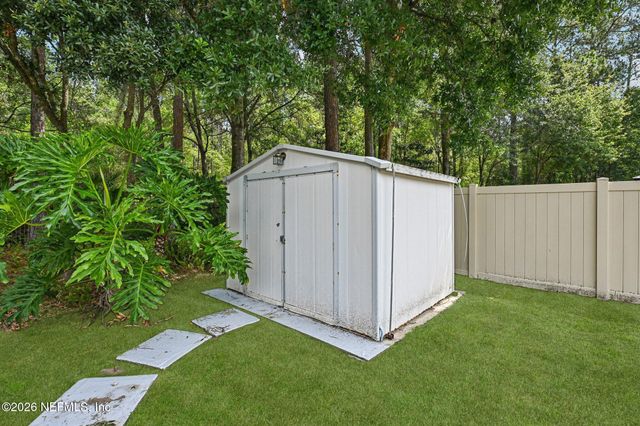 10383 MEADOW POINT Drive, Jacksonville, FL 32221