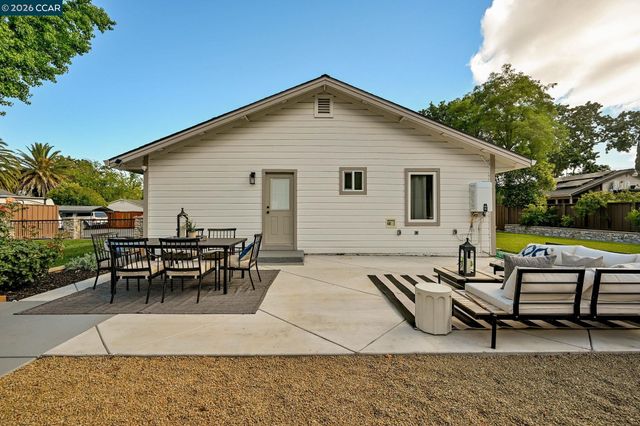 2023 1st Ave, Walnut Creek, CA 94597