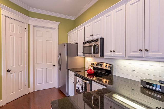 3962 Hanover Place, Tyler, TX 75701