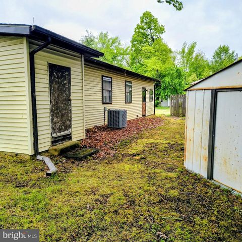 21 GILBERT AVE, Westville, NJ 08093