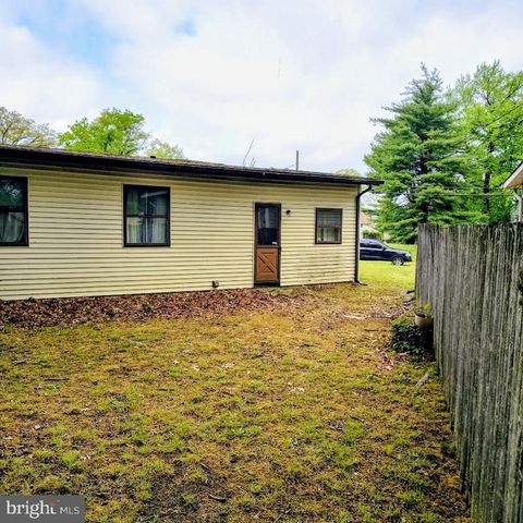 21 GILBERT AVE, Westville, NJ 08093