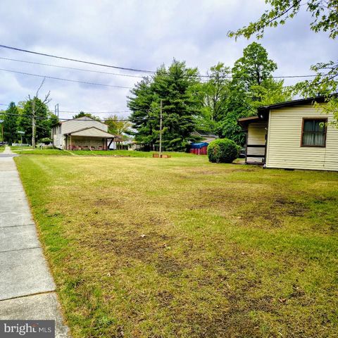 21 GILBERT AVE, Westville, NJ 08093