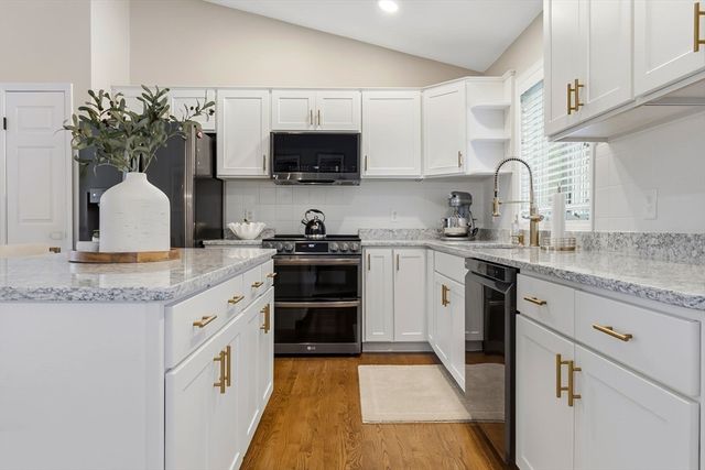 133 River, Middleton, MA 01949