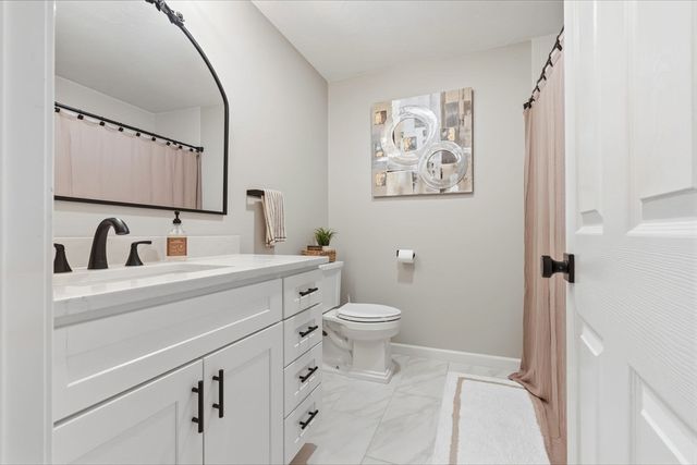 133 River, Middleton, MA 01949