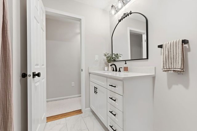 133 River, Middleton, MA 01949