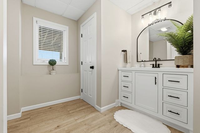 133 River, Middleton, MA 01949