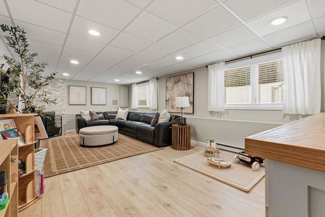 133 River, Middleton, MA 01949