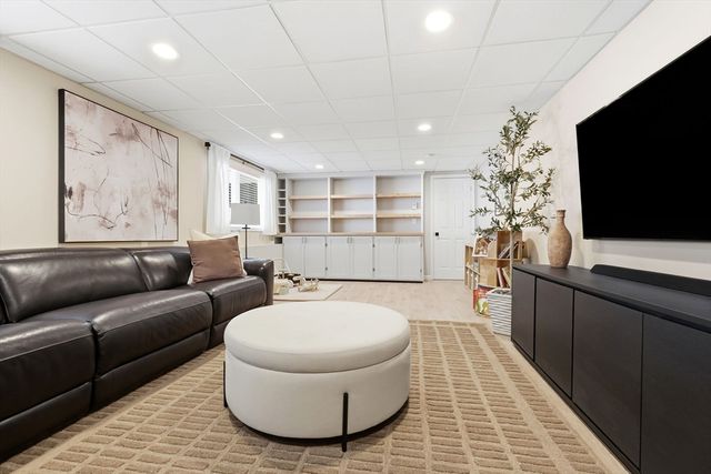 133 River, Middleton, MA 01949