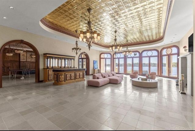 1567 Island Lane, Bloomfield Twp, MI 48302