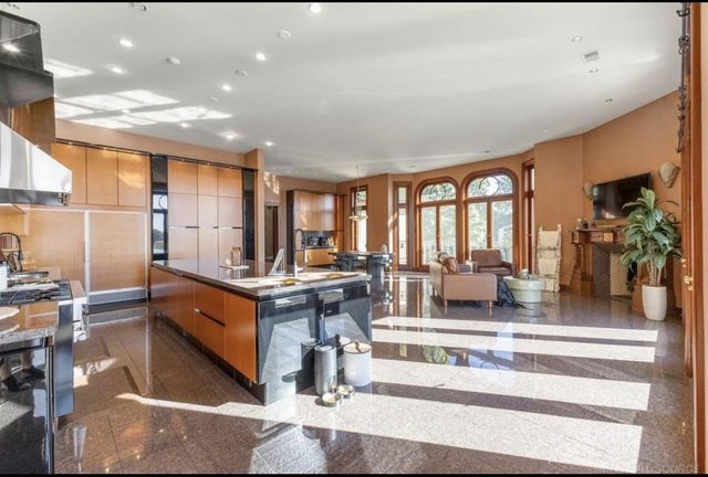 1567 Island Lane, Bloomfield Twp, MI 48302