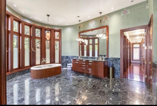 1567 Island Lane, Bloomfield Twp, MI 48302