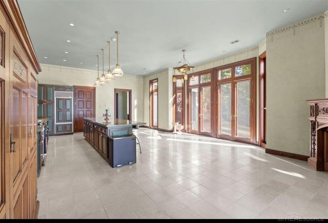 1567 Island Lane, Bloomfield Twp, MI 48302