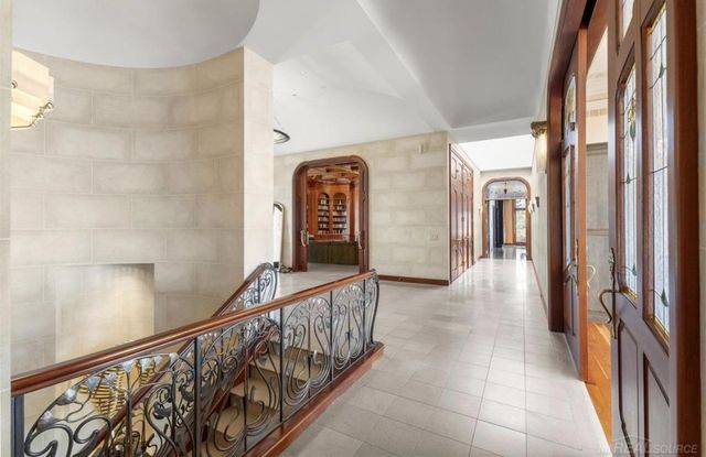 1567 Island Lane, Bloomfield Twp, MI 48302