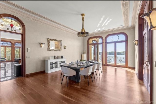 1567 Island Lane, Bloomfield Twp, MI 48302