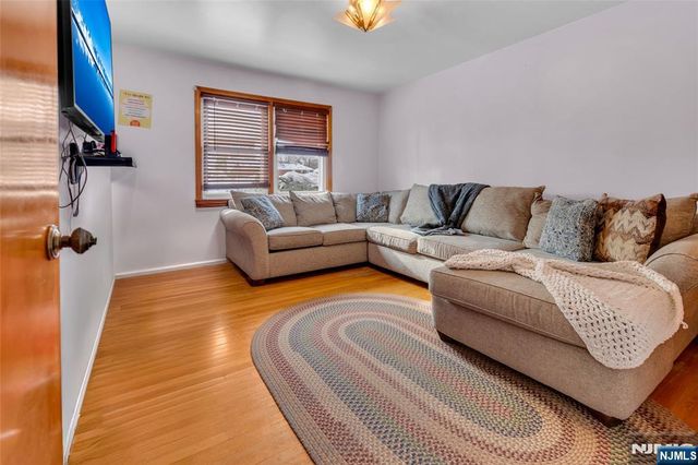 20 Bergen Avenue, North Arlington, NJ 07031