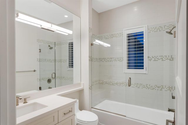 9 Adams Road, Ocean Ridge, FL 33435