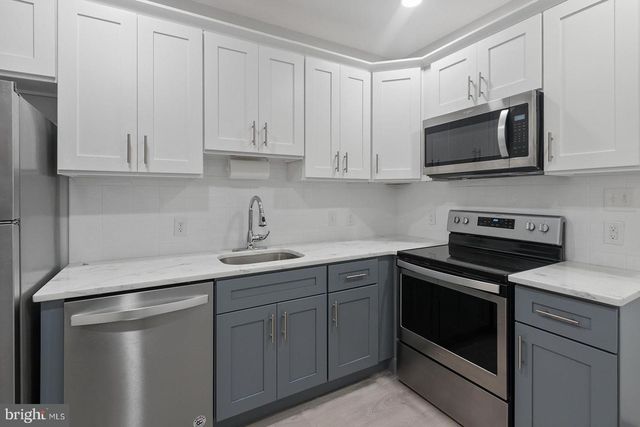 5213 RODMAN ST, Philadelphia, PA 19143