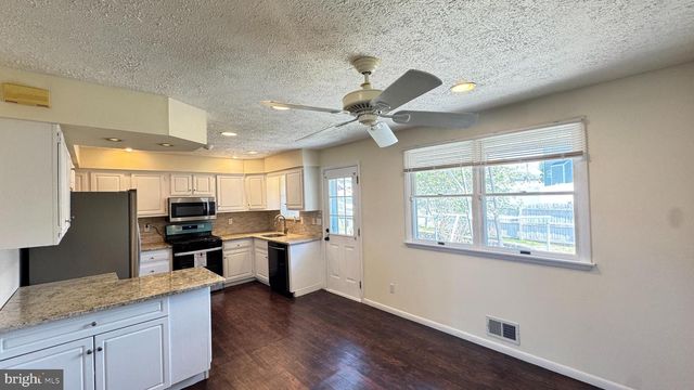 7835 PERRY, Nottingham, MD 21236