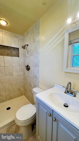 7835 PERRY, Nottingham, MD 21236